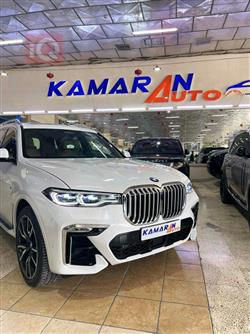بی ئێم دەبڵیو X7
